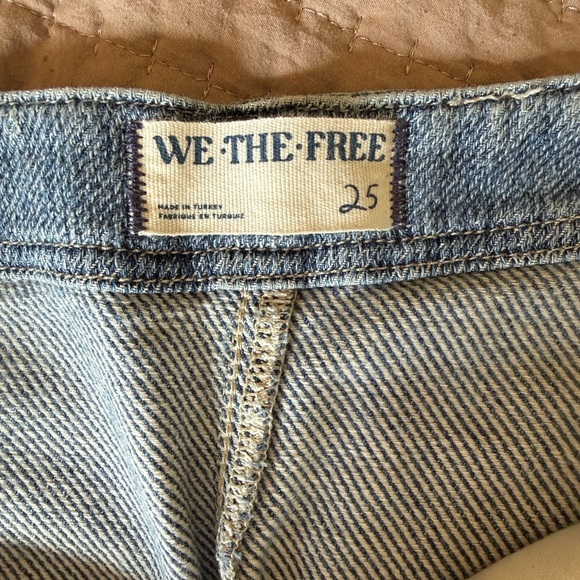 We The Free Light Blue Boyfriend Jeans - Picture 2 of 5
